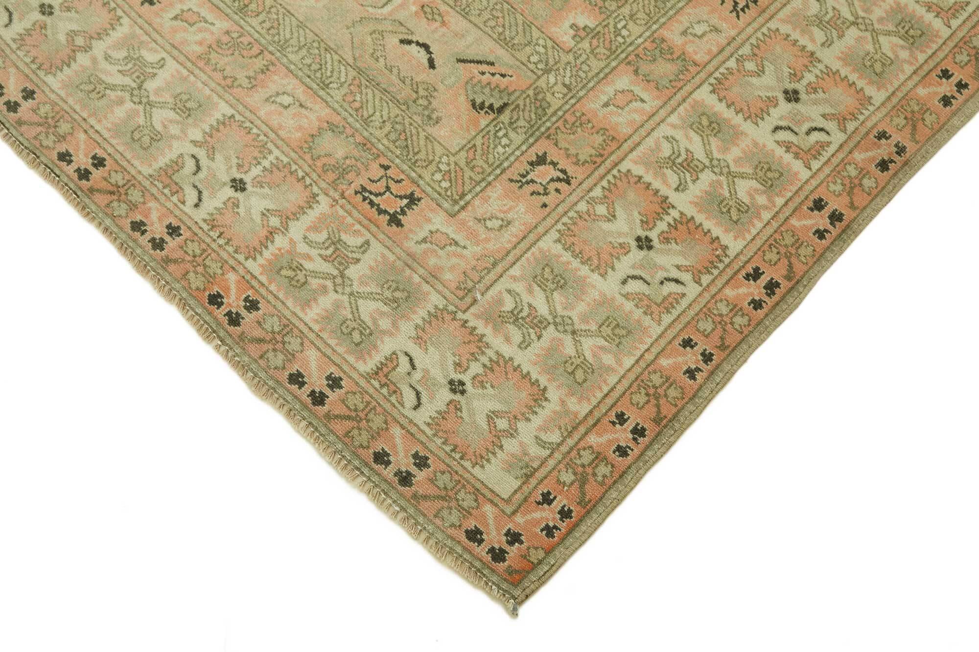 Turkish Vintage Anatolian Rug 180 cm x 258 cm