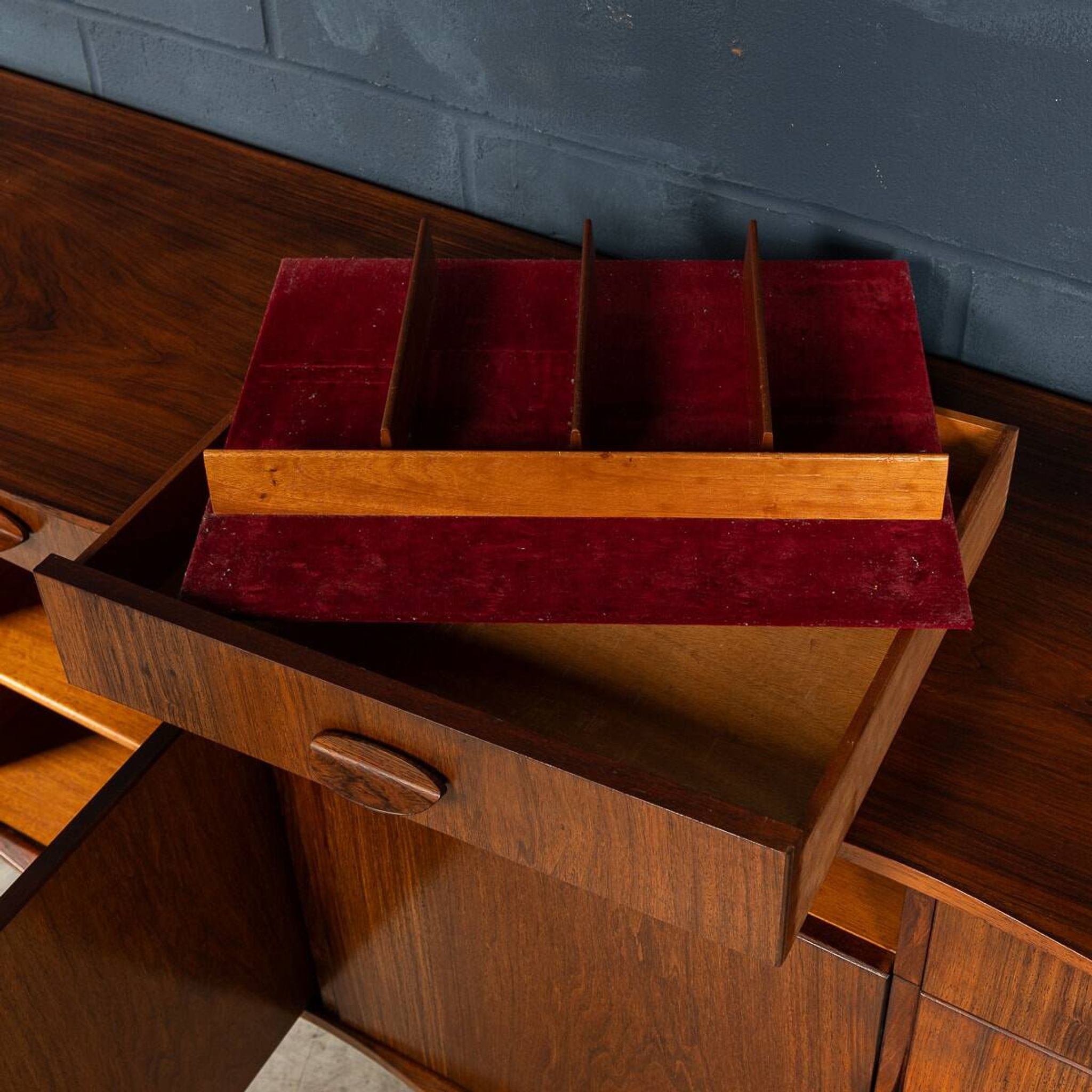 20thC ENGLISH ROSEWOOD SIDEBOARD BY GORDON RUSSELL c.1967