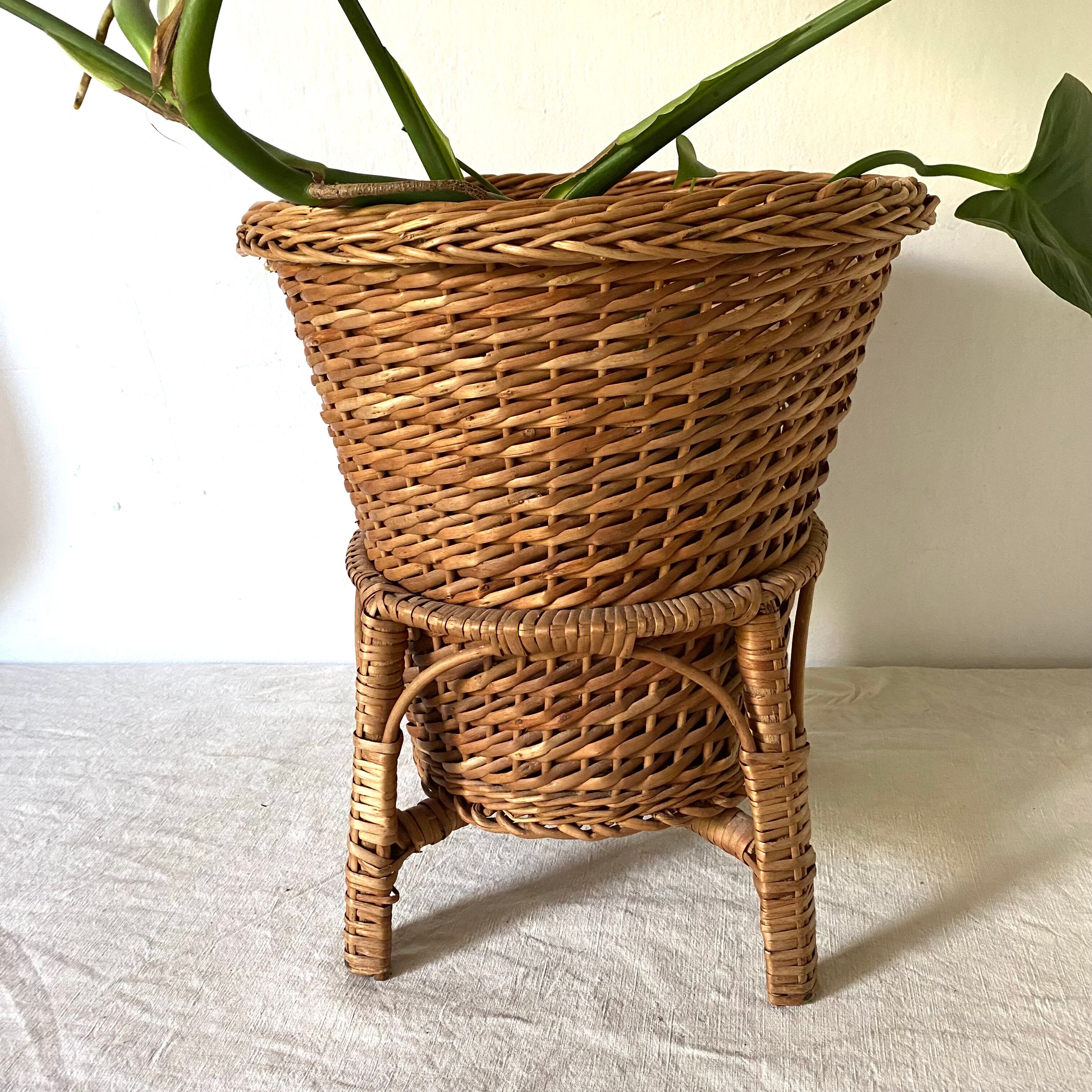 Plant holder, rattan pot cover