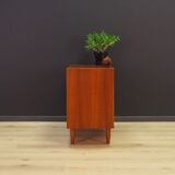 Classic chest of drawers