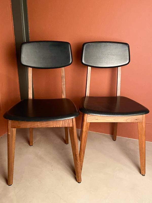 Pair of chairs from Cinna