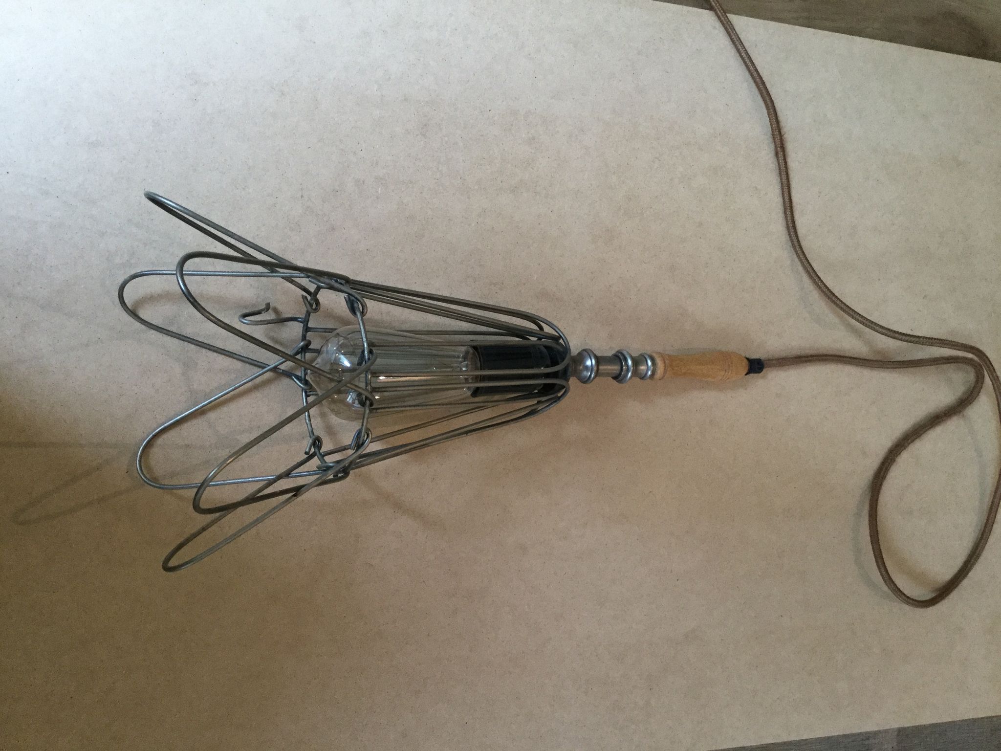 Wood lamp