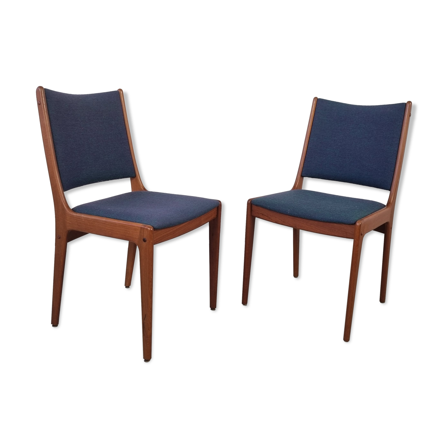 Pair of Scandinavian teak chairs by Johannes Andersen for Uldum, 60s
