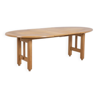 Guillerme et Chambron. Table en chêne naturel. Années 1970.