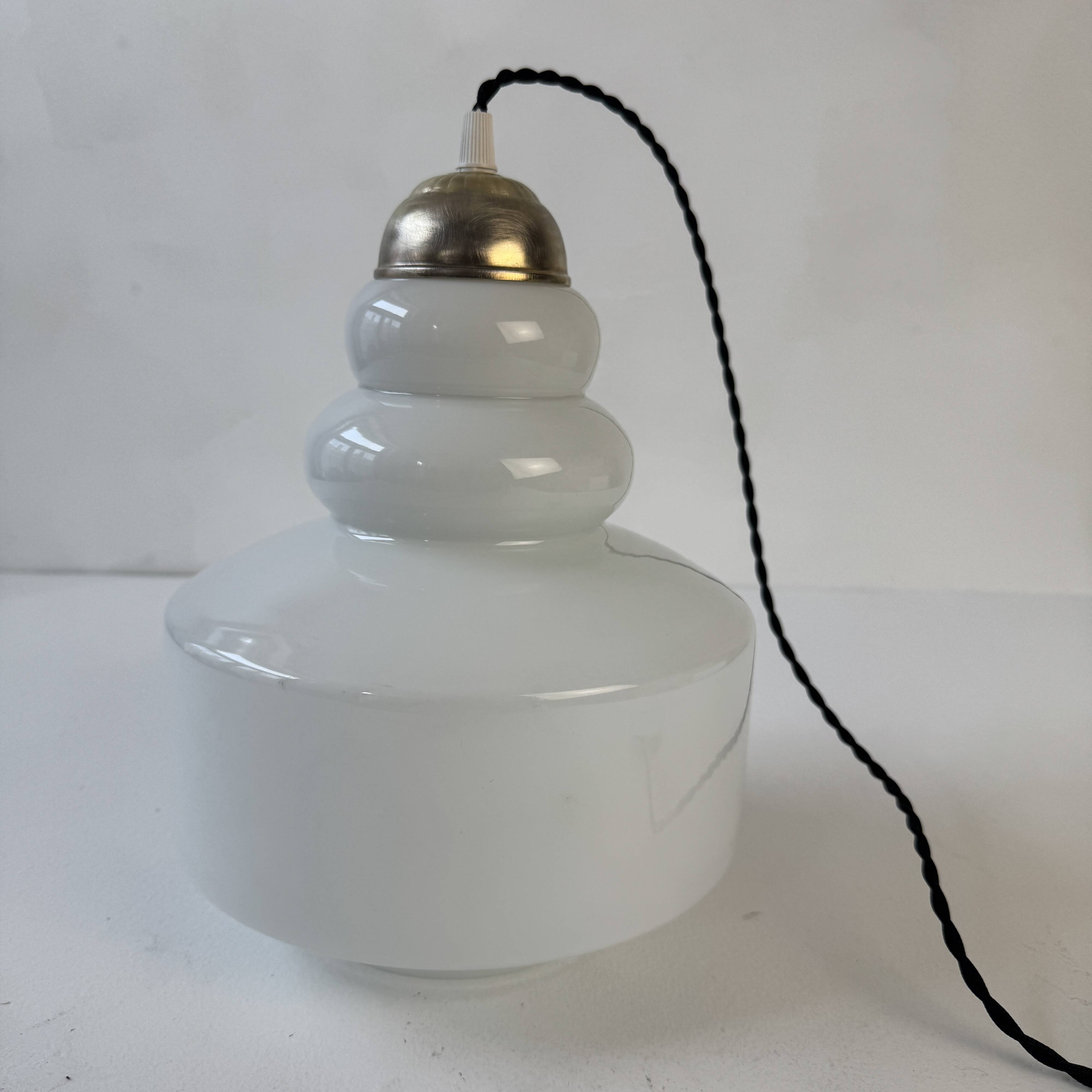 Old opaline suspension 1970 vintage