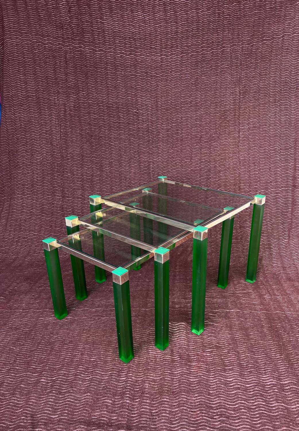 Ensemble de 3 tables gigogne vintage 1970 hollywood regency metal dore