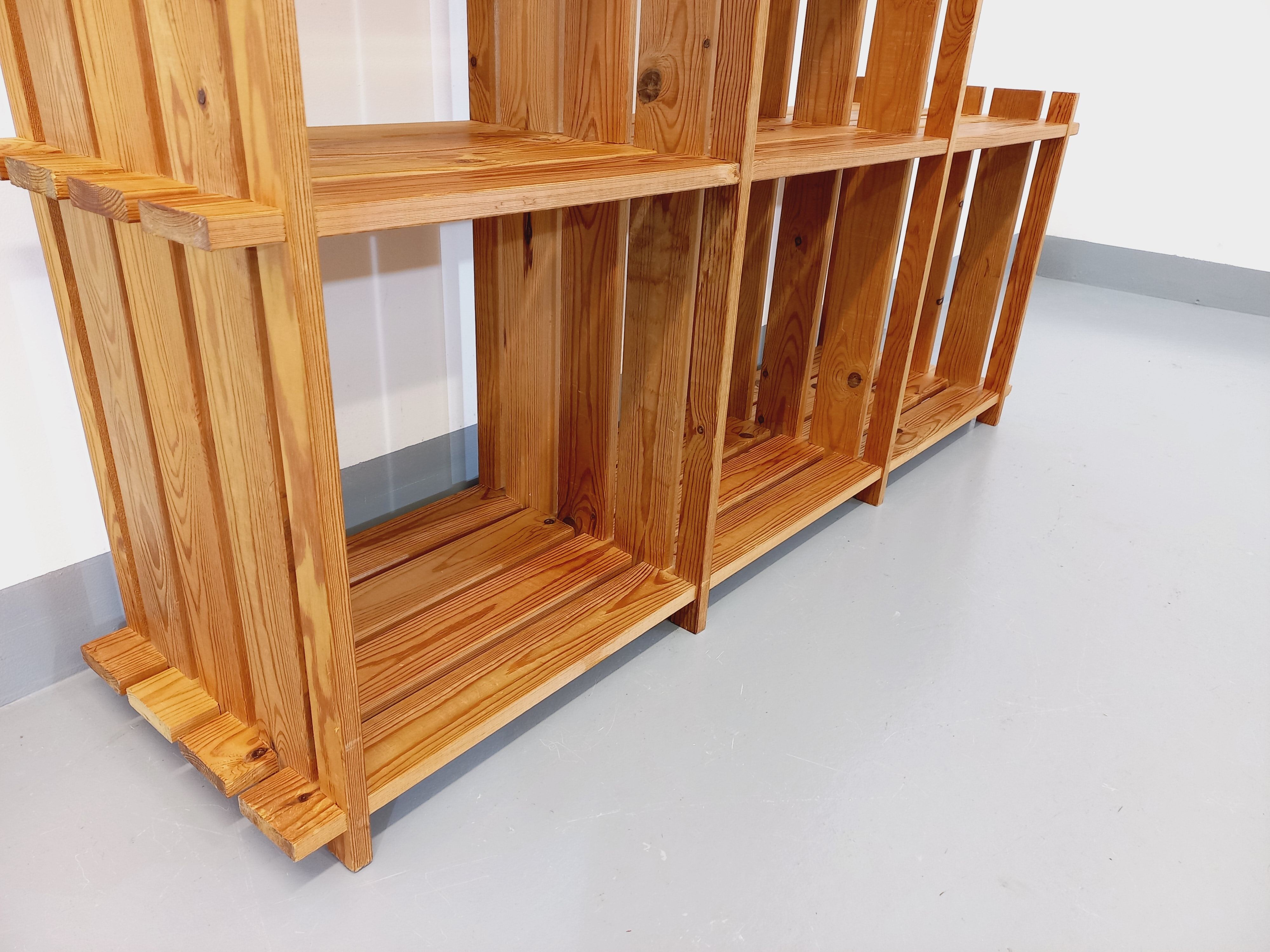 Bookcase vintage pine staircase shelf from the 80s in the style of Maison Regain