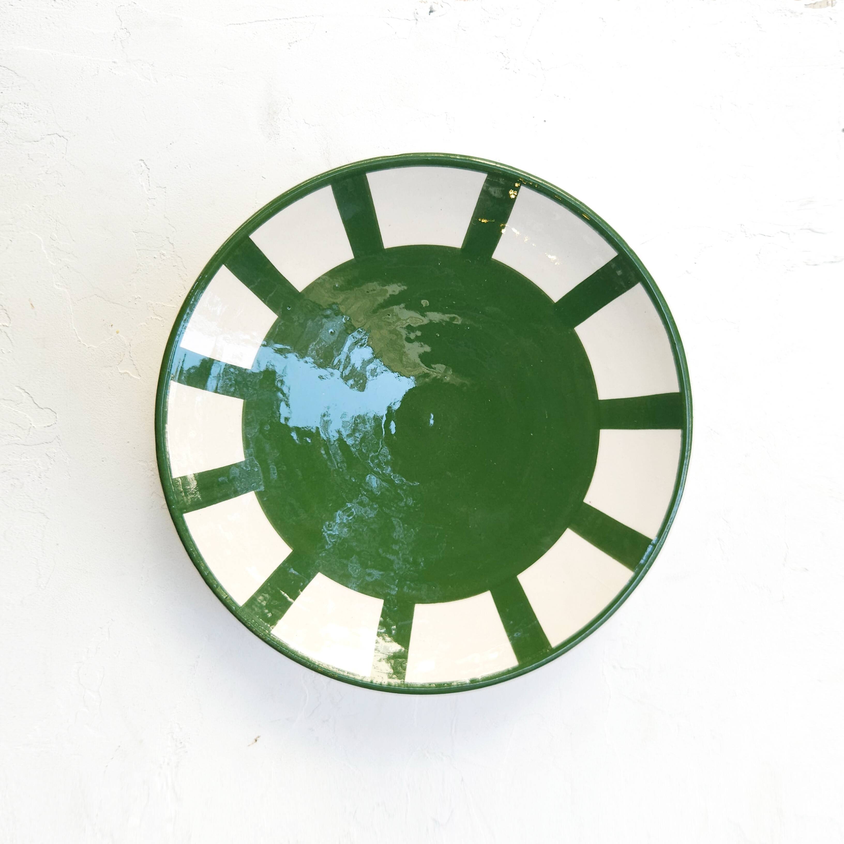Medium plate - SOL green border