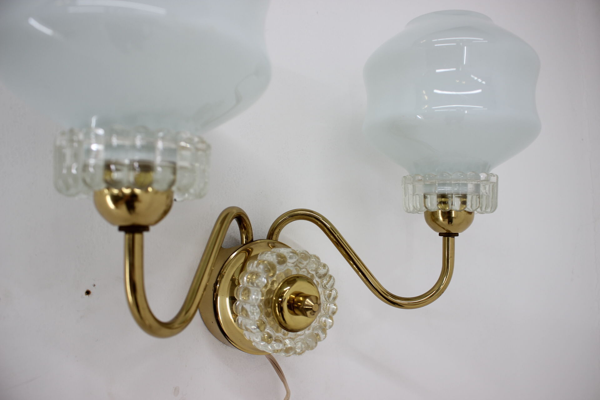 Set of chandelier and wall lamp, 1970´s.