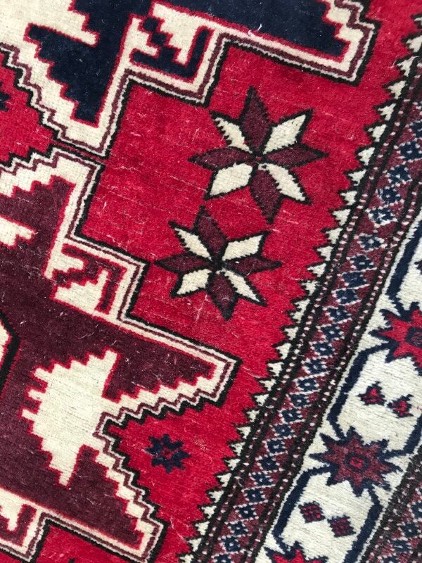 Vintage carpet turkish konya done hand 102 x 175 cm