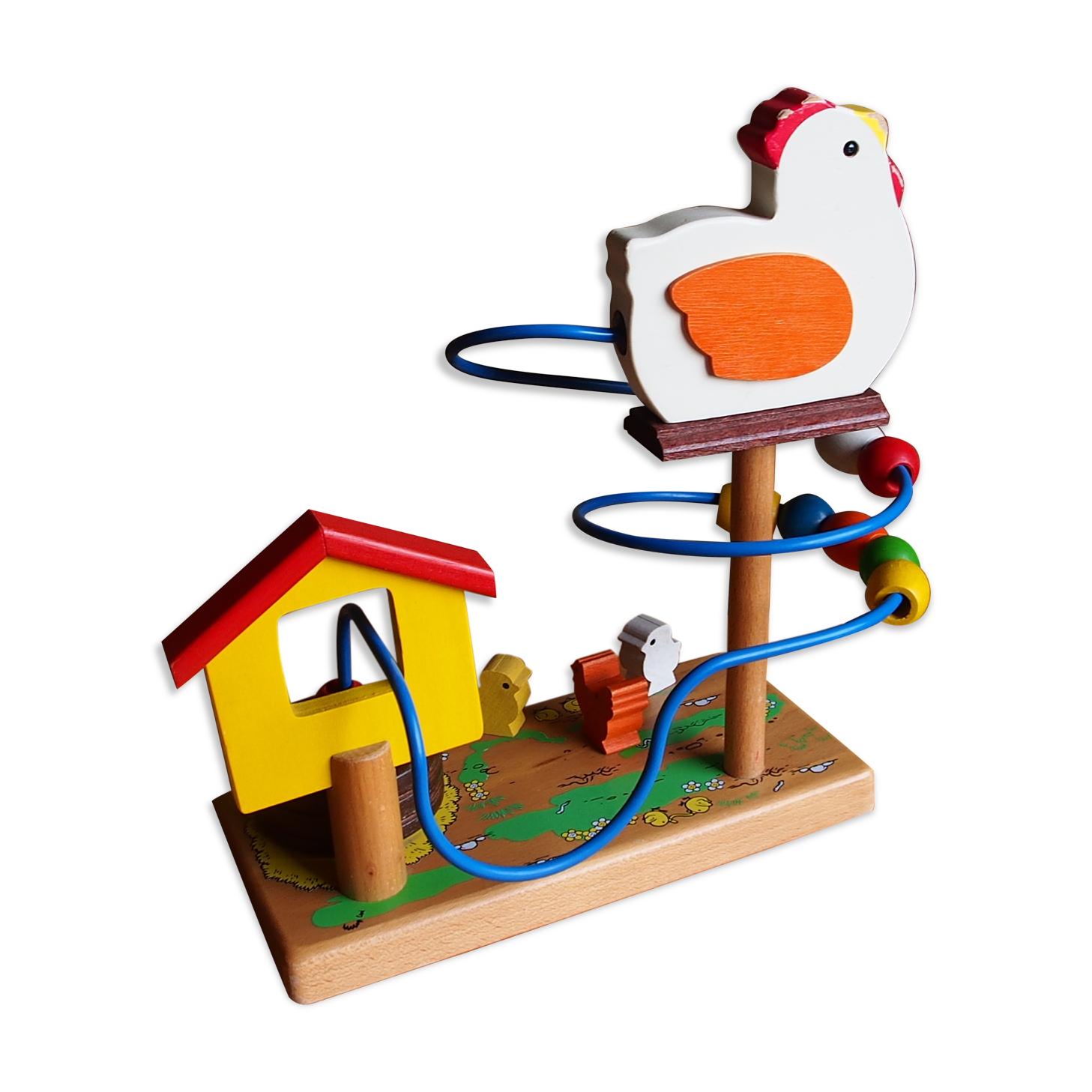 Game of awakening louping the hen and its 3 wooden chicks