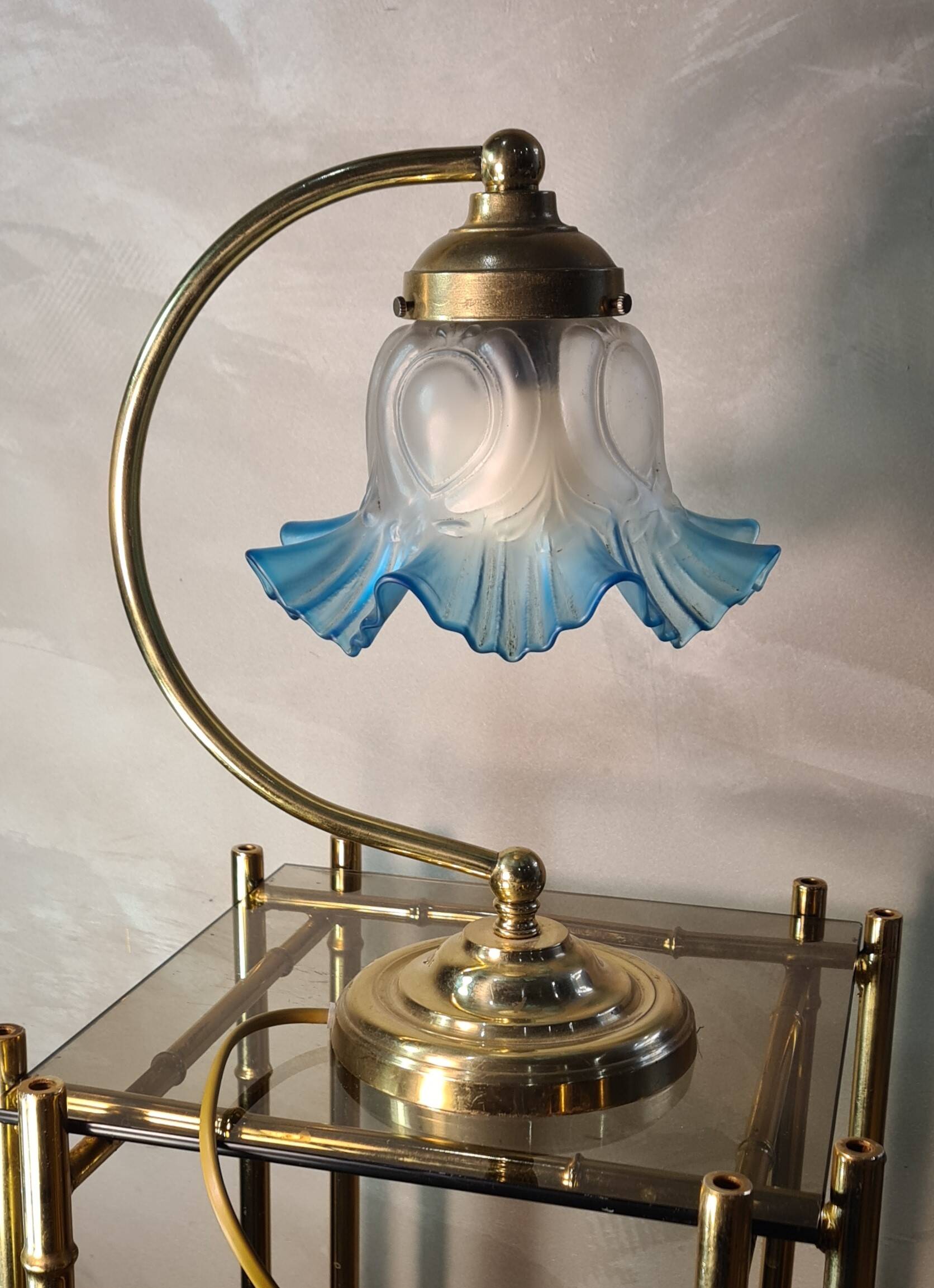 small brass lamp 29x20 pretty tulip lace glass elec ok