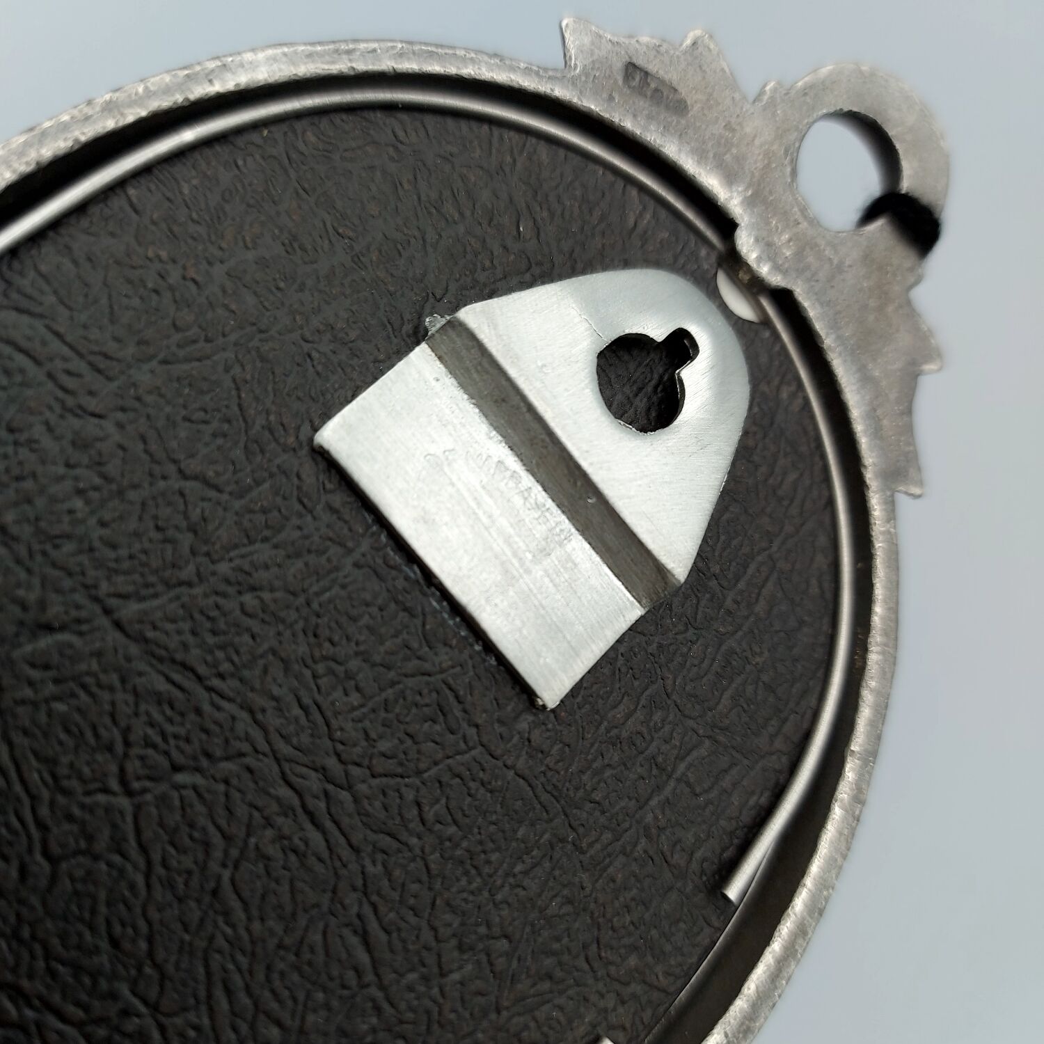 Tin frame The pewter of the abbey