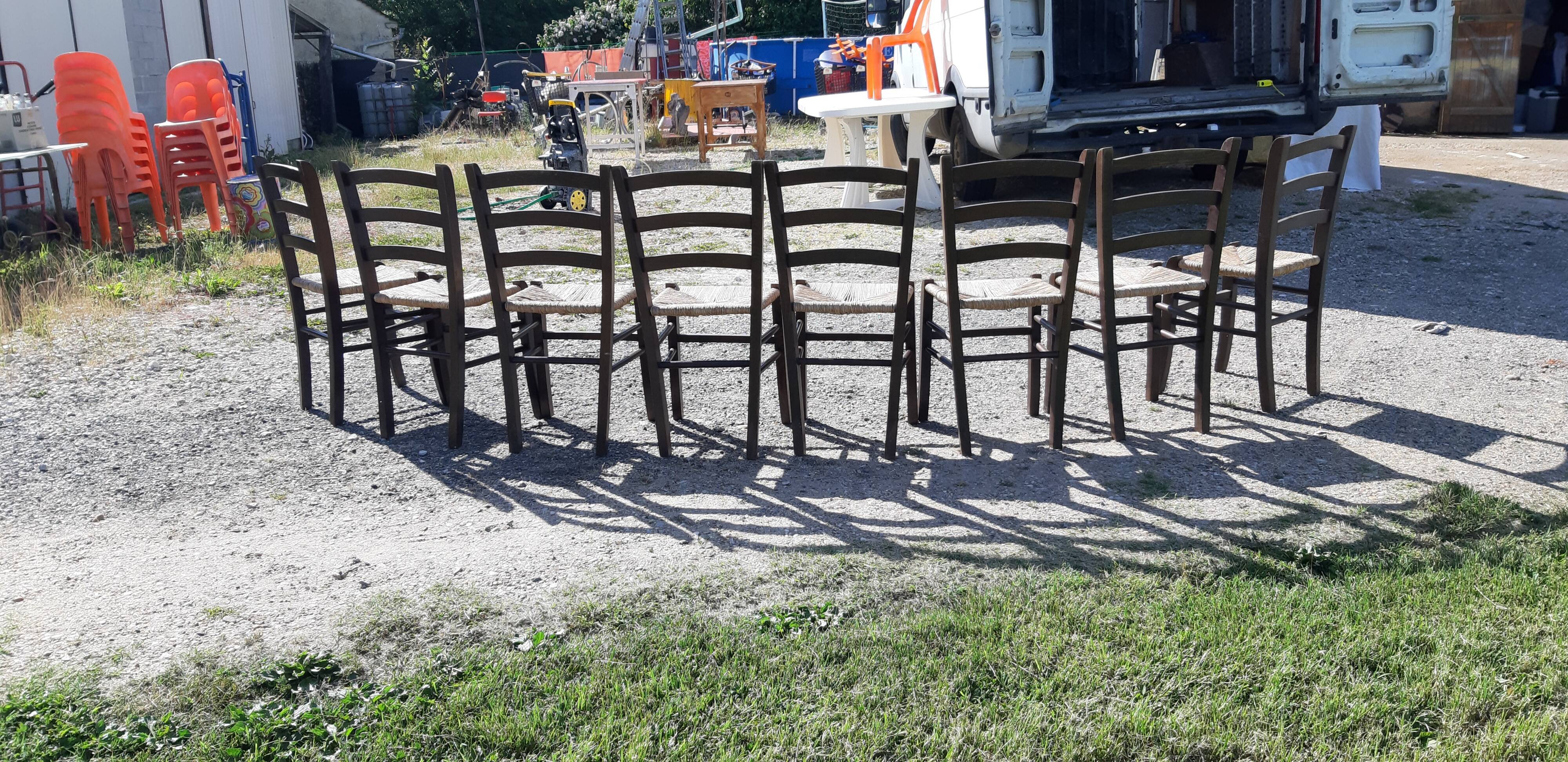 8 chaises paillées anciennes