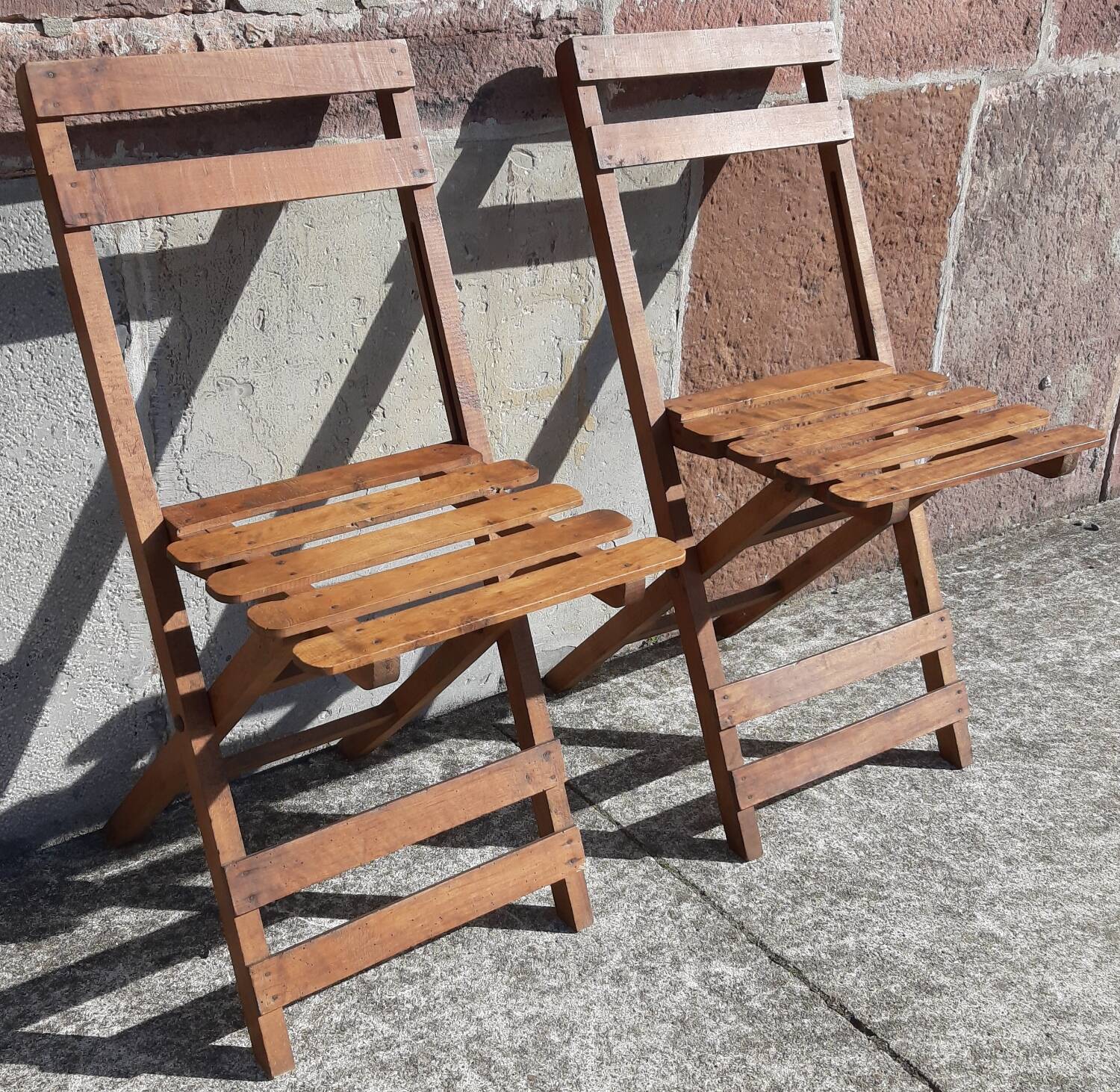 Chaises en bois pliables années 50