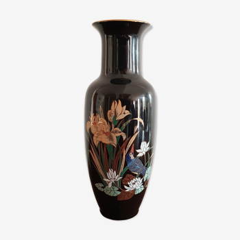 Vase noir japonais