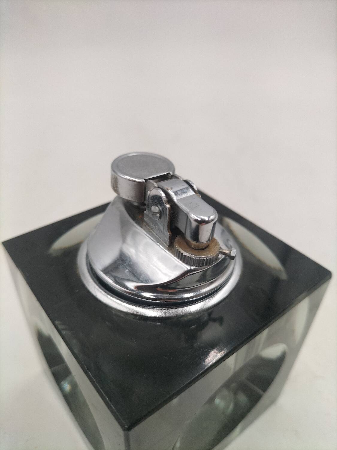 Briquet Antonio emperor ice cube model