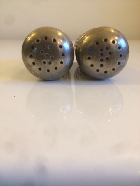 Aluminium salt and pepper and blue glass