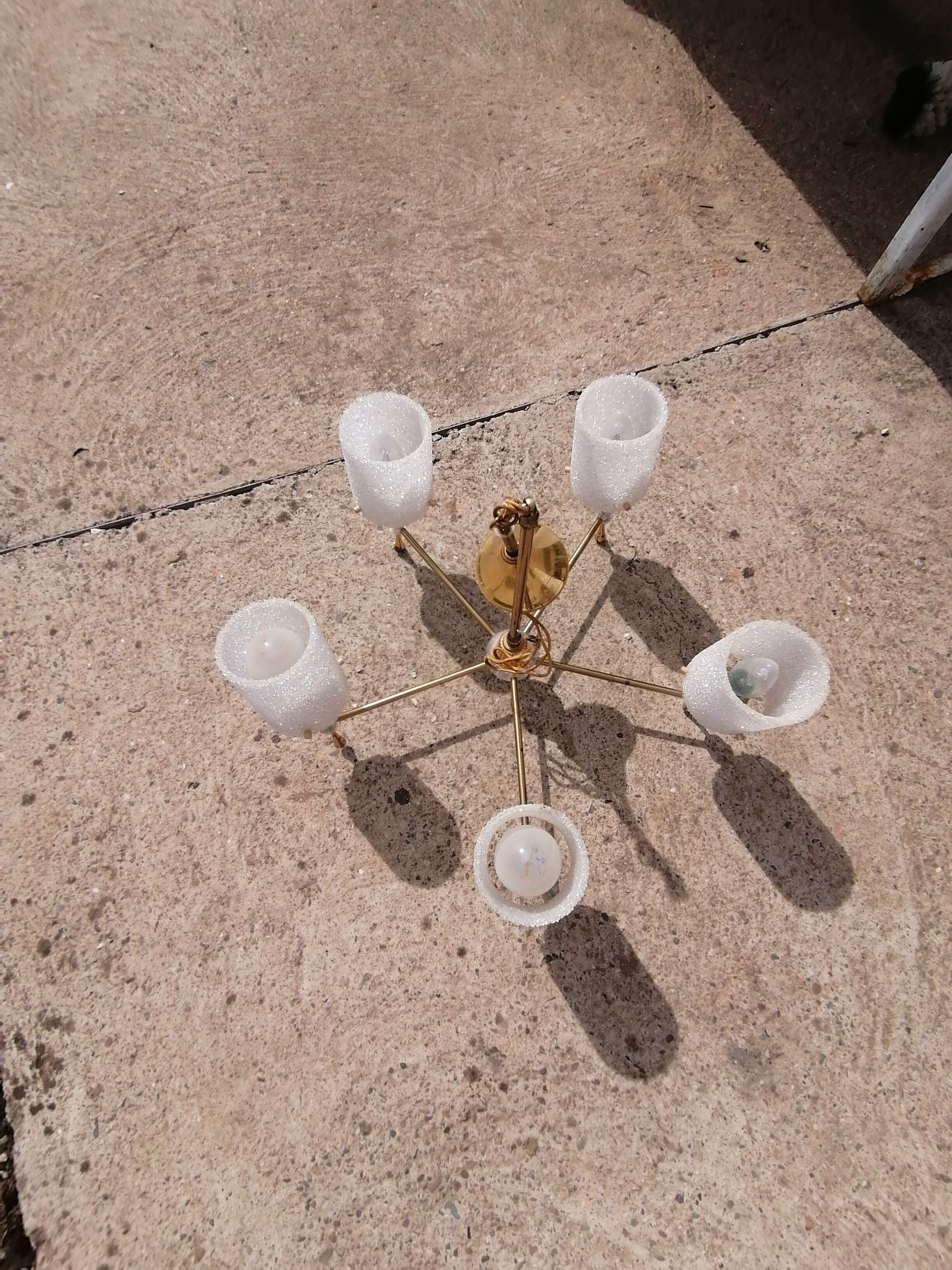 Chandelier perspex granite 1960 suspension doree