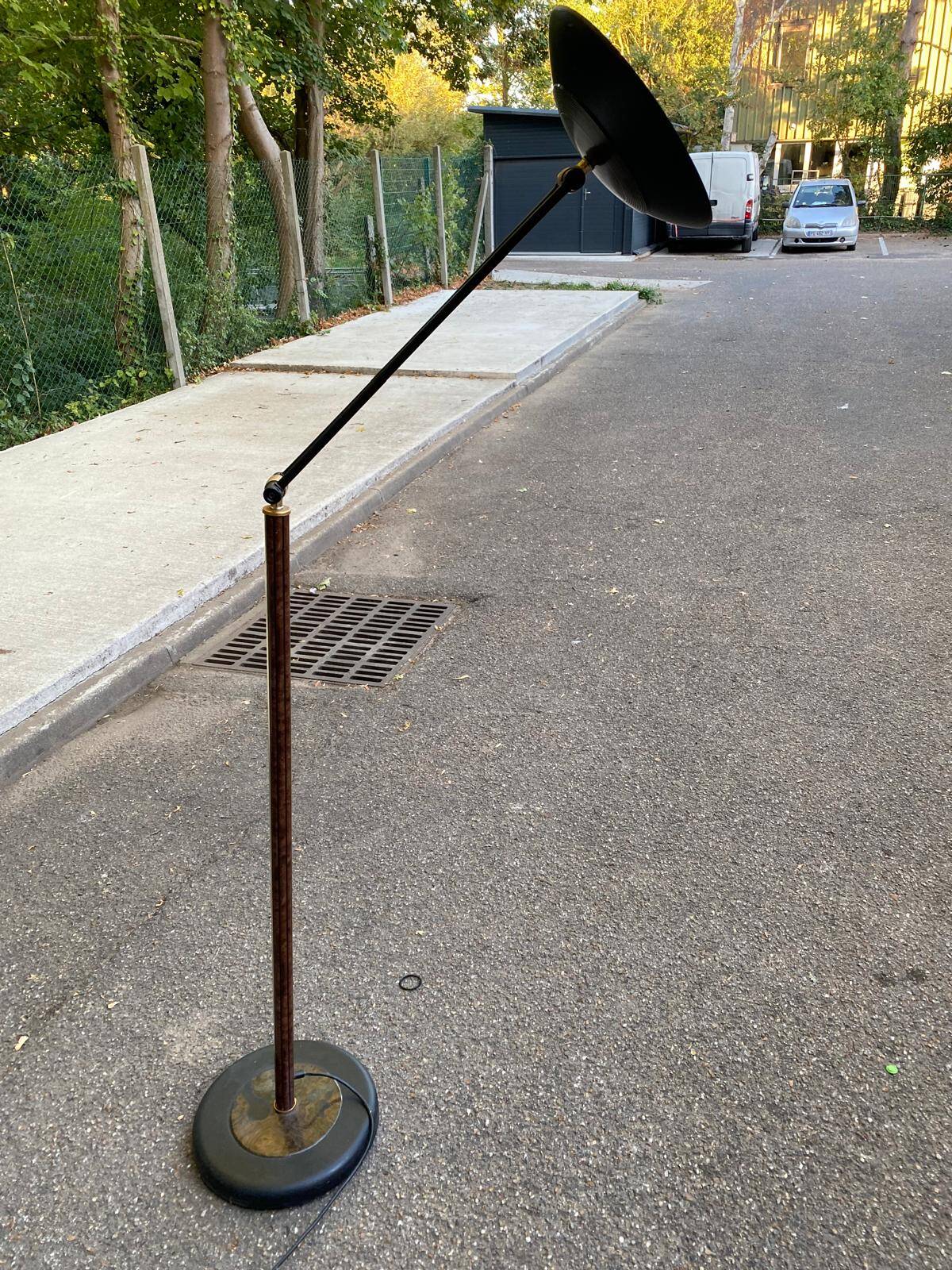 Vintage Italian floor lamp Zid (1996) in Loup & Brass finish with dimmer.