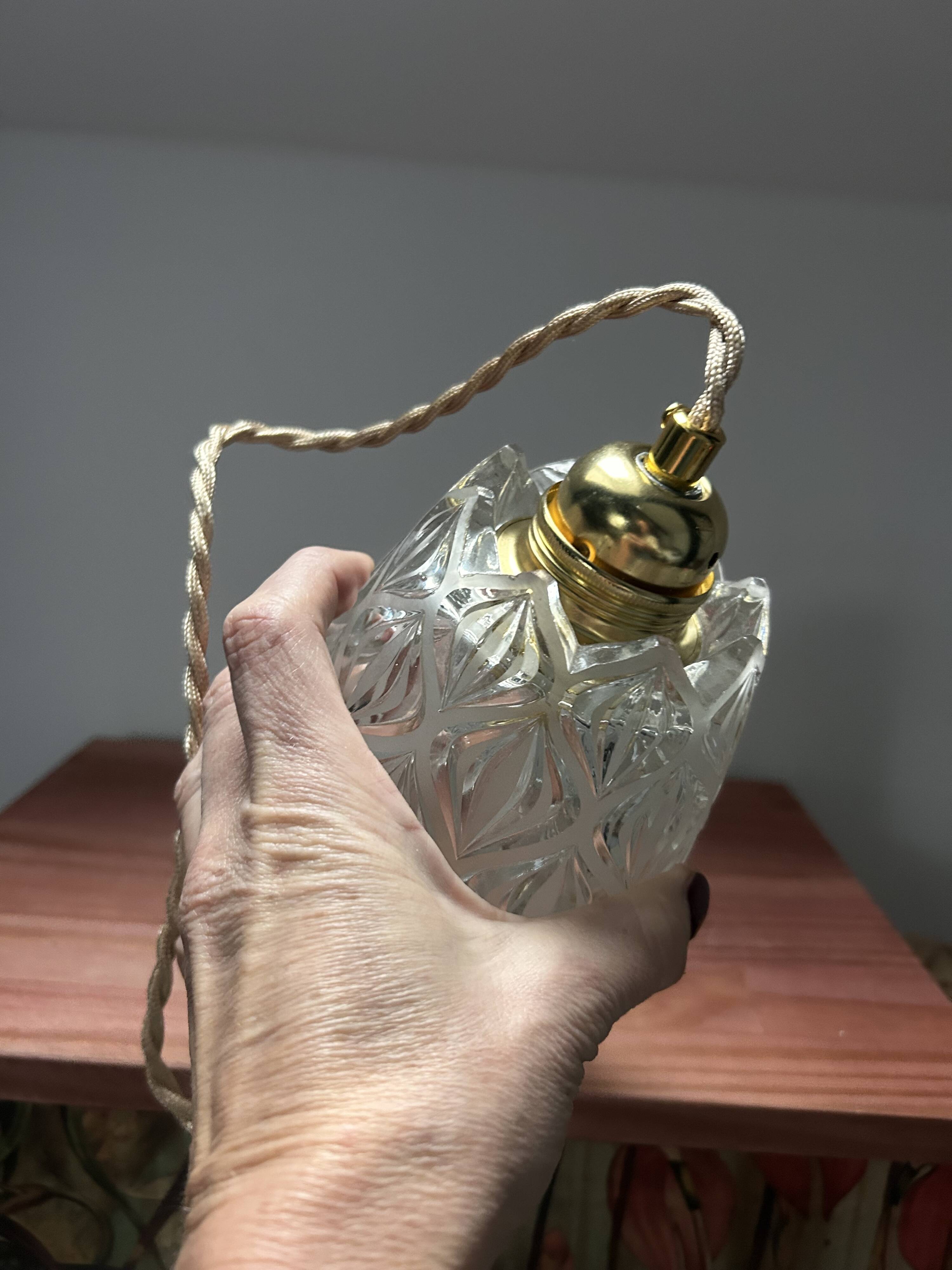 Baladeuse vintage en verre ciselé