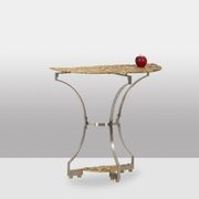 Paire de consoles contemporaines en métal et fonte de bronze
