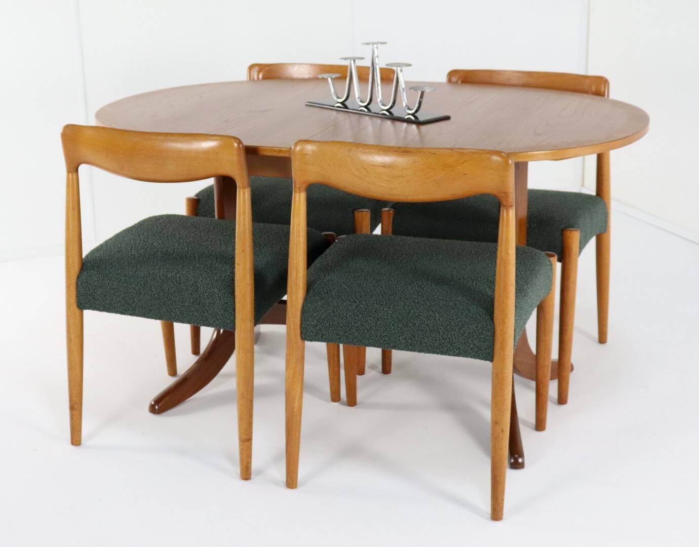 Set of 4 Danish Chairs 'Bjerremose'