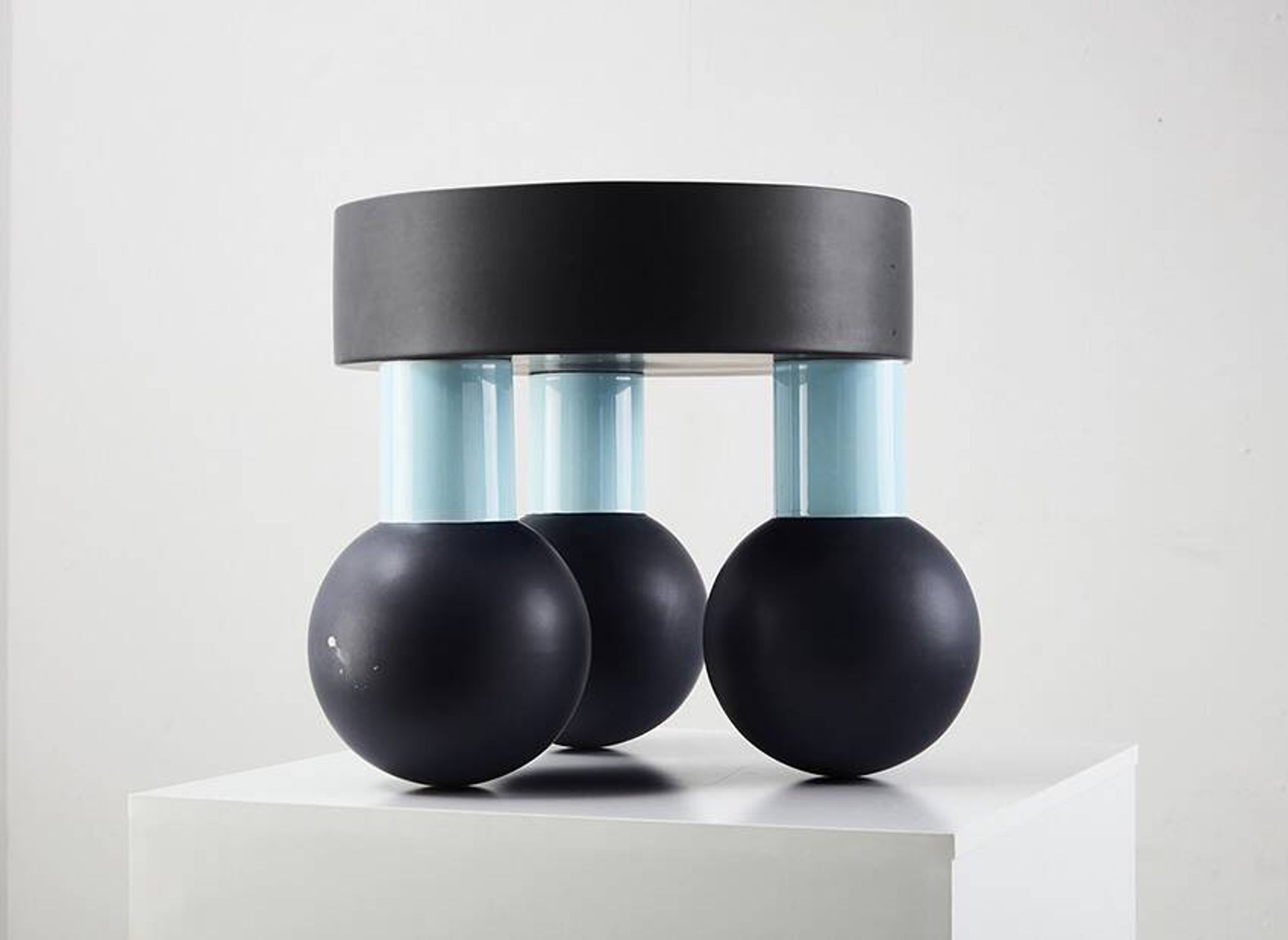 Centre de table / bol en céramique 'Tarzan' par Ettore Sottsass pour Cor Unum 1999