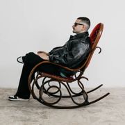 Fauteuil à bascule Thonet vintage design milieu du siècle