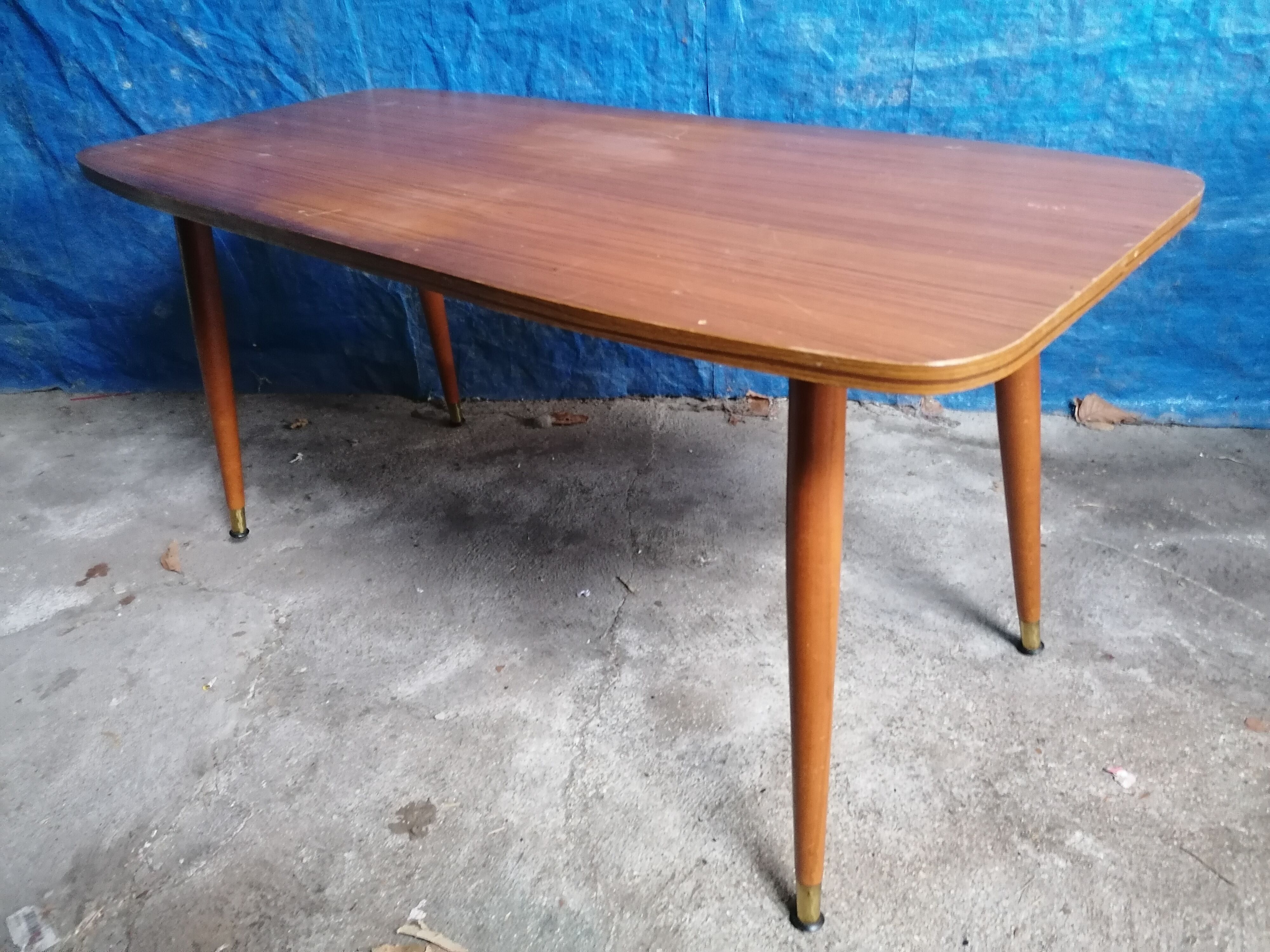 Table basse de salon bois scandinave pieds compas vintage
