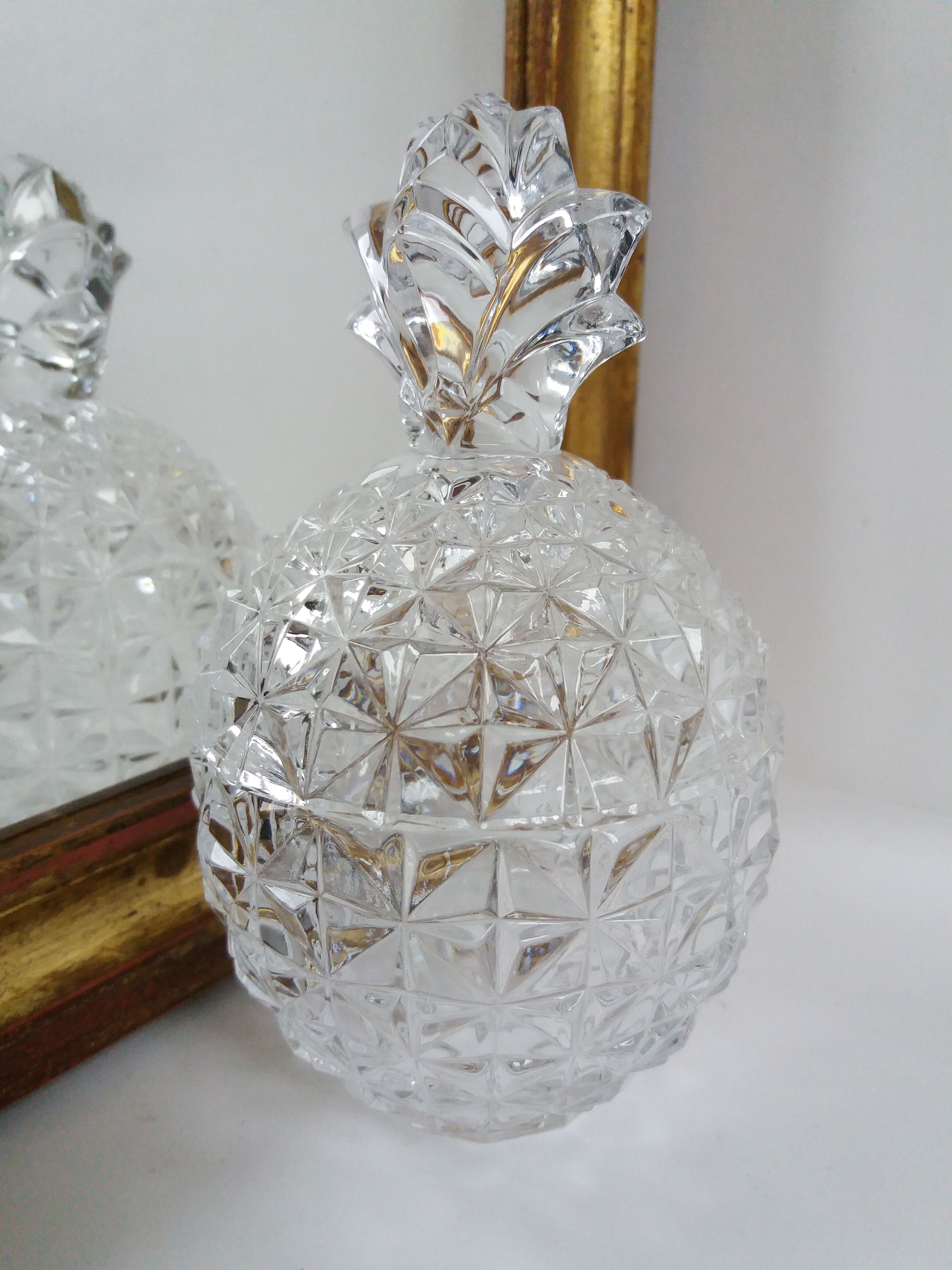 Crystal pineapple candy