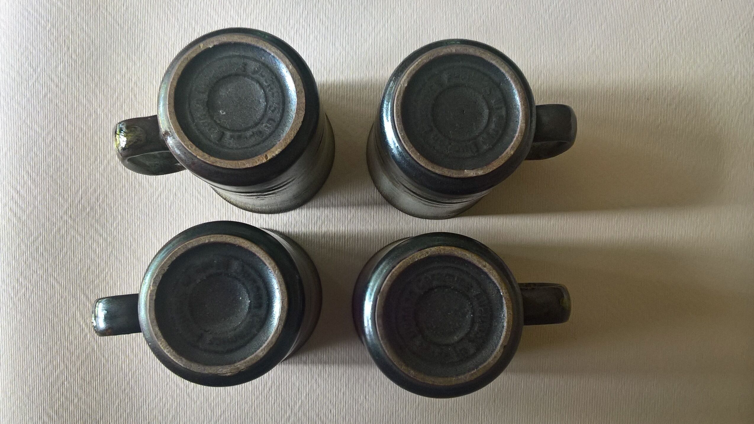 Quatre tasses en grès écossais Dunoon