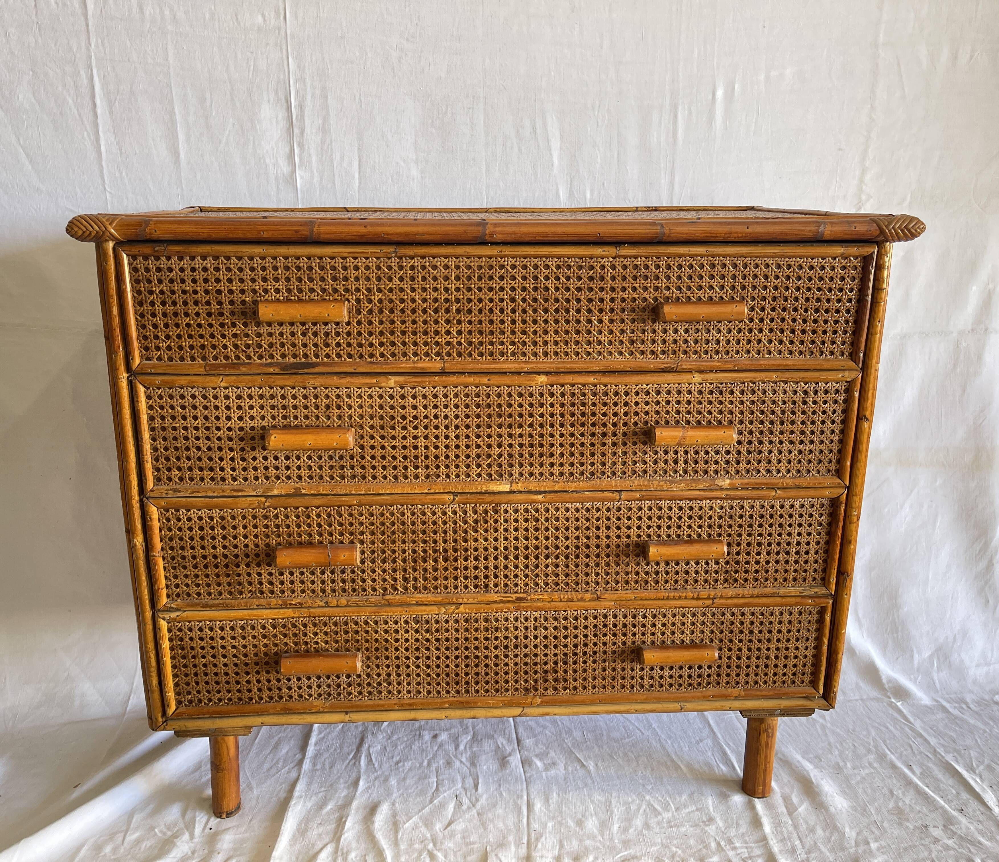 Commode  vintage en rotin et cannage