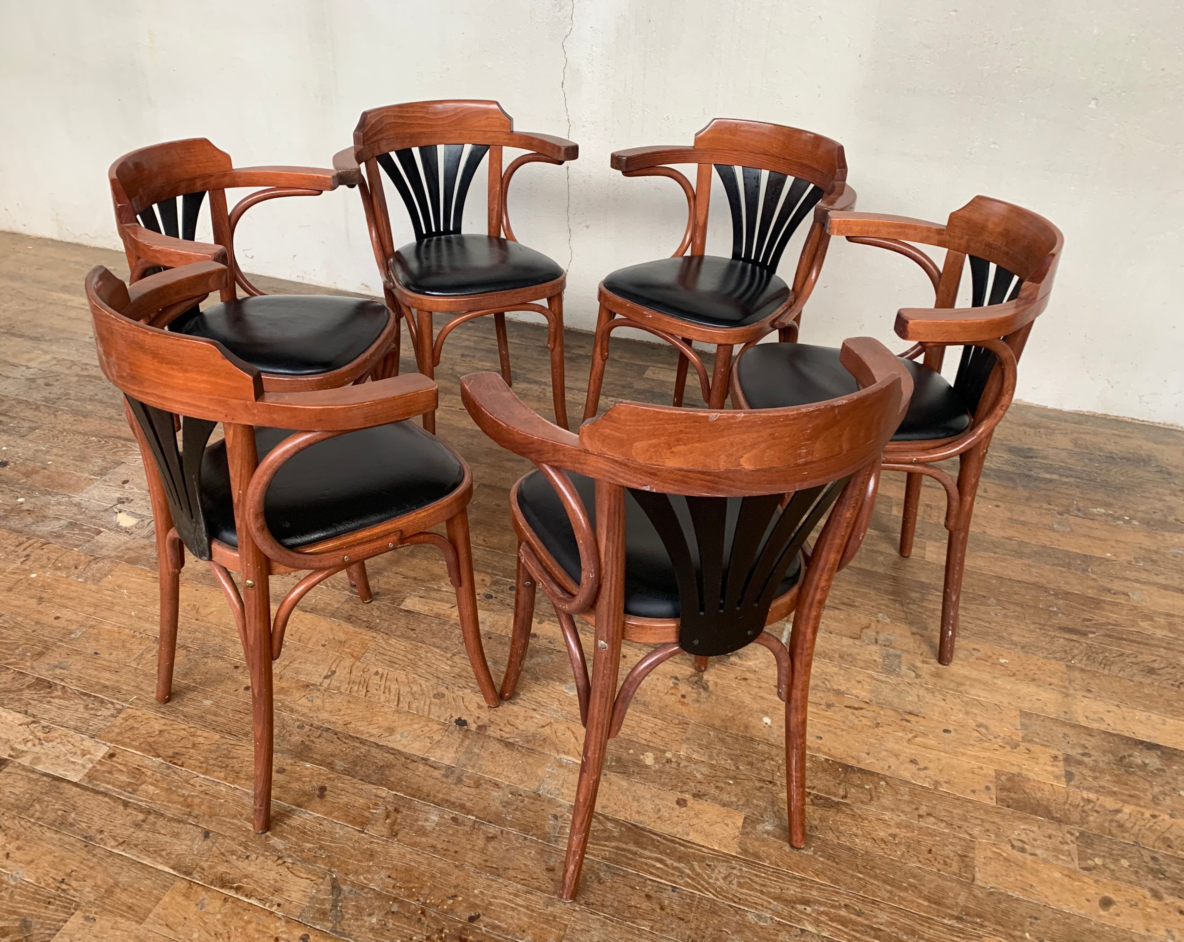 6 Chaises de bistrot en bois courbé DLG Baumann Thonet Fischel