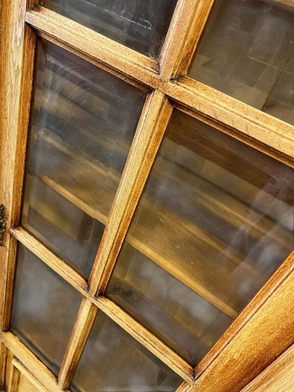 Vitrine en bois vintage / bibliothèque / étagère