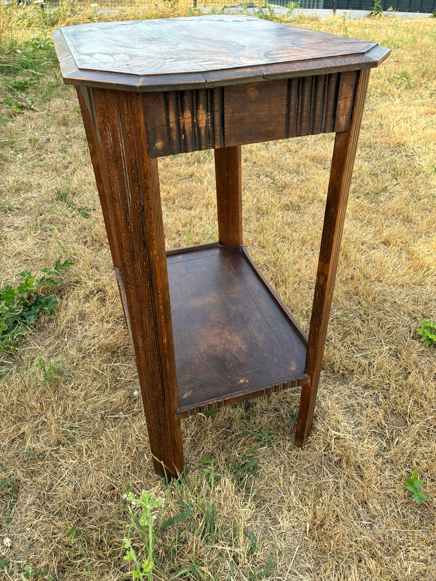 Table d’appoint art déco