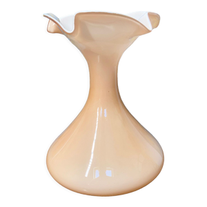 vase en opaline