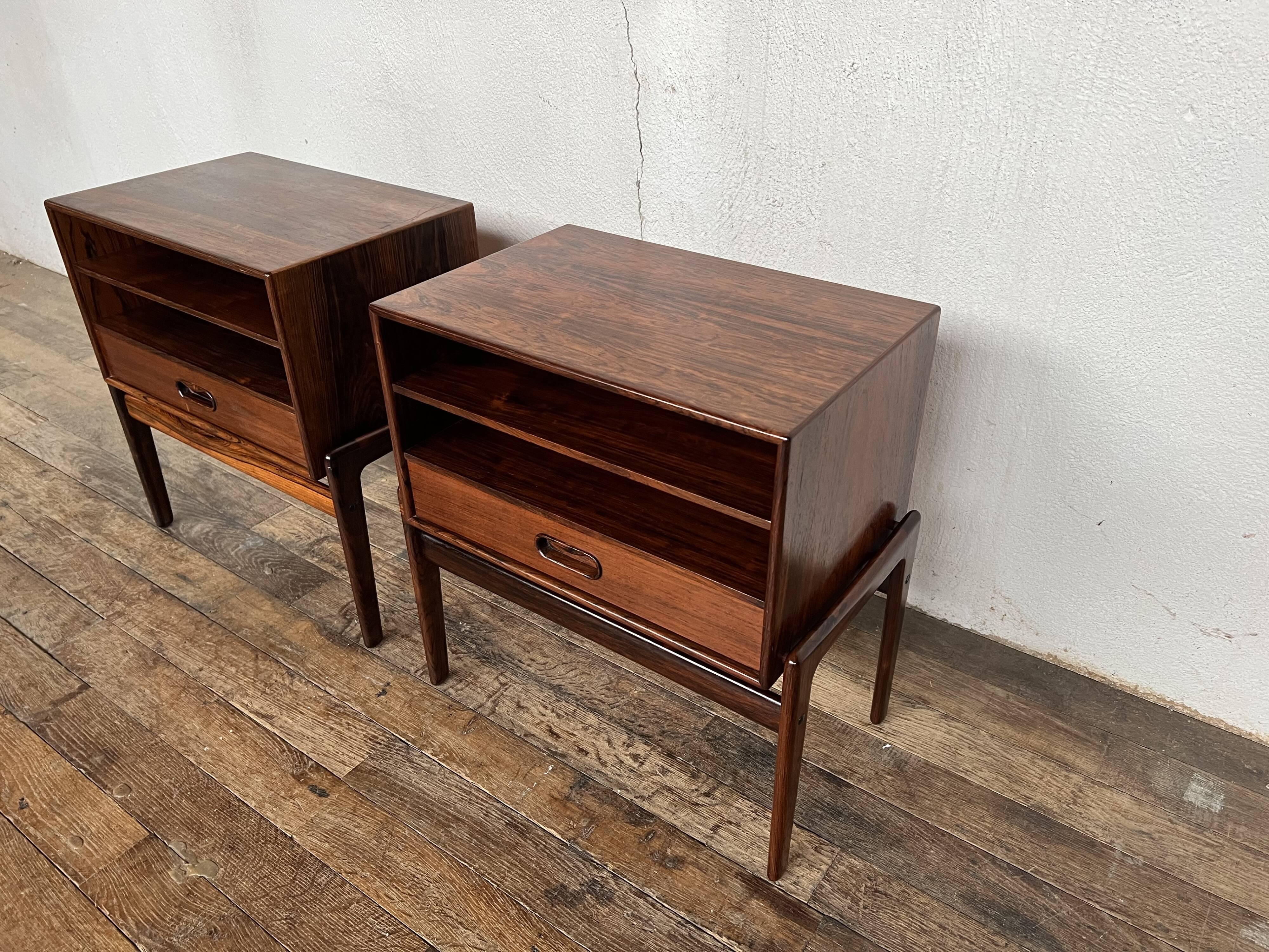 Paire de chevets scandinaves Arne Vodder design danish 1960