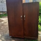 Asymmetrical cabinet