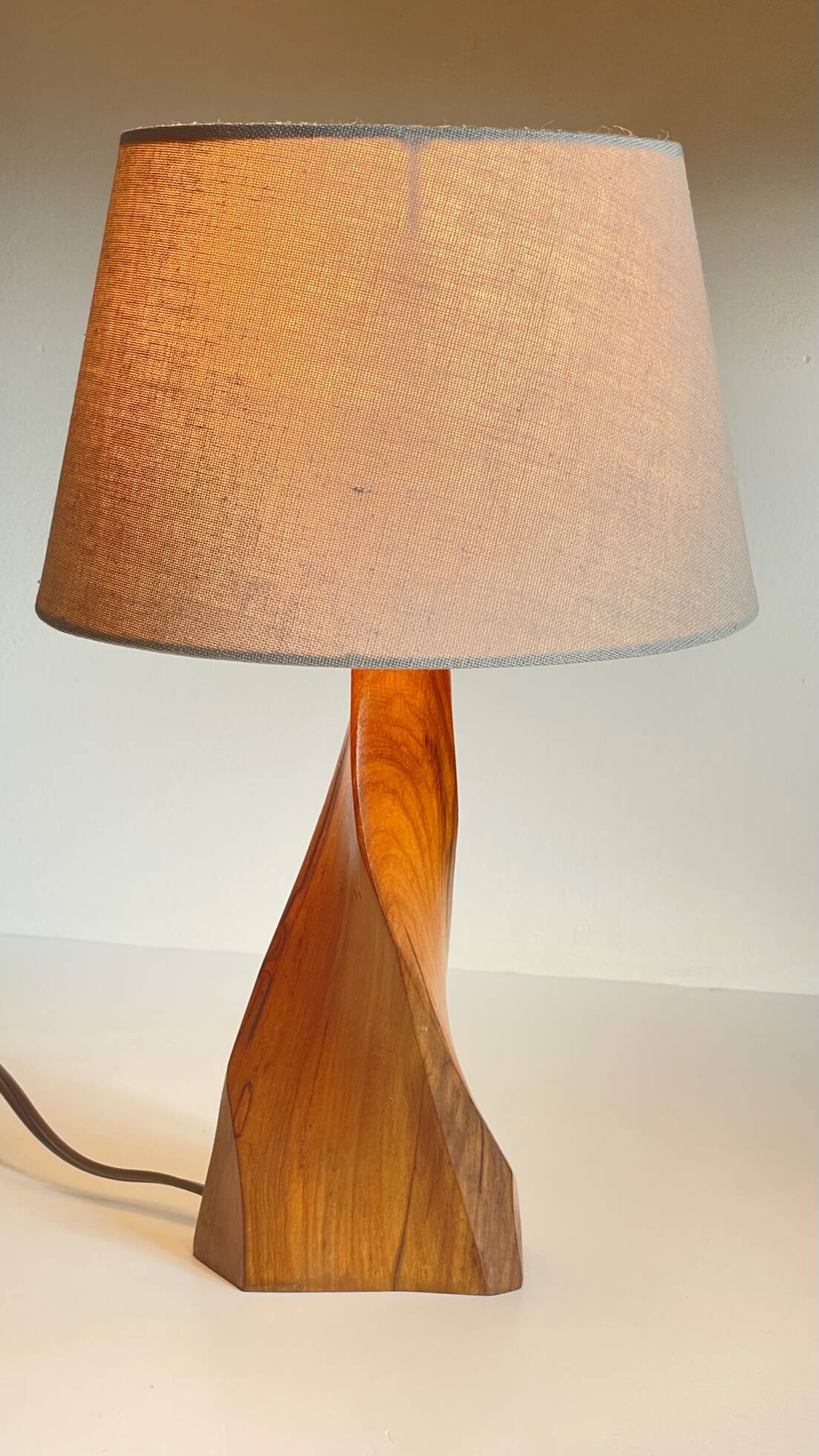 Geometric table lamp olive wood