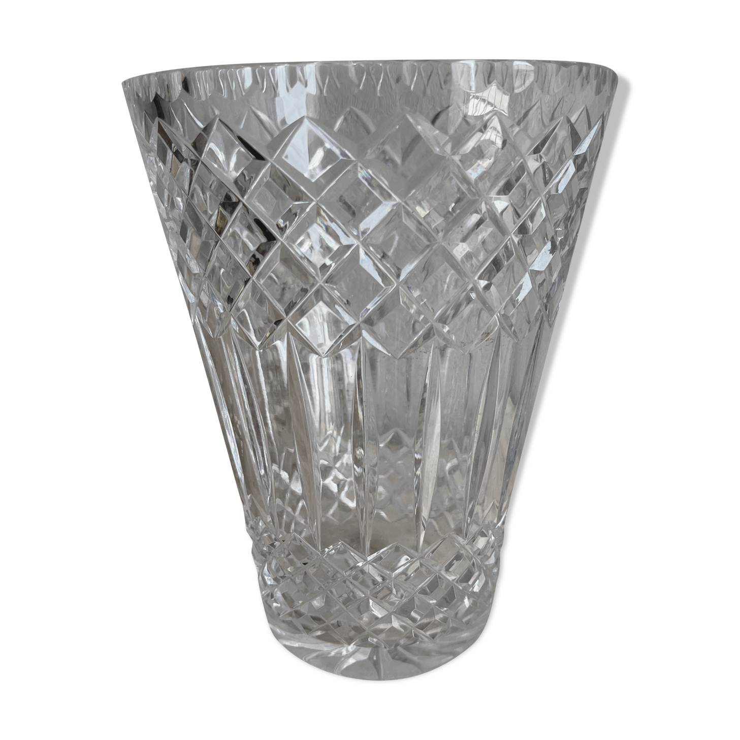 Chiseled crystal vase