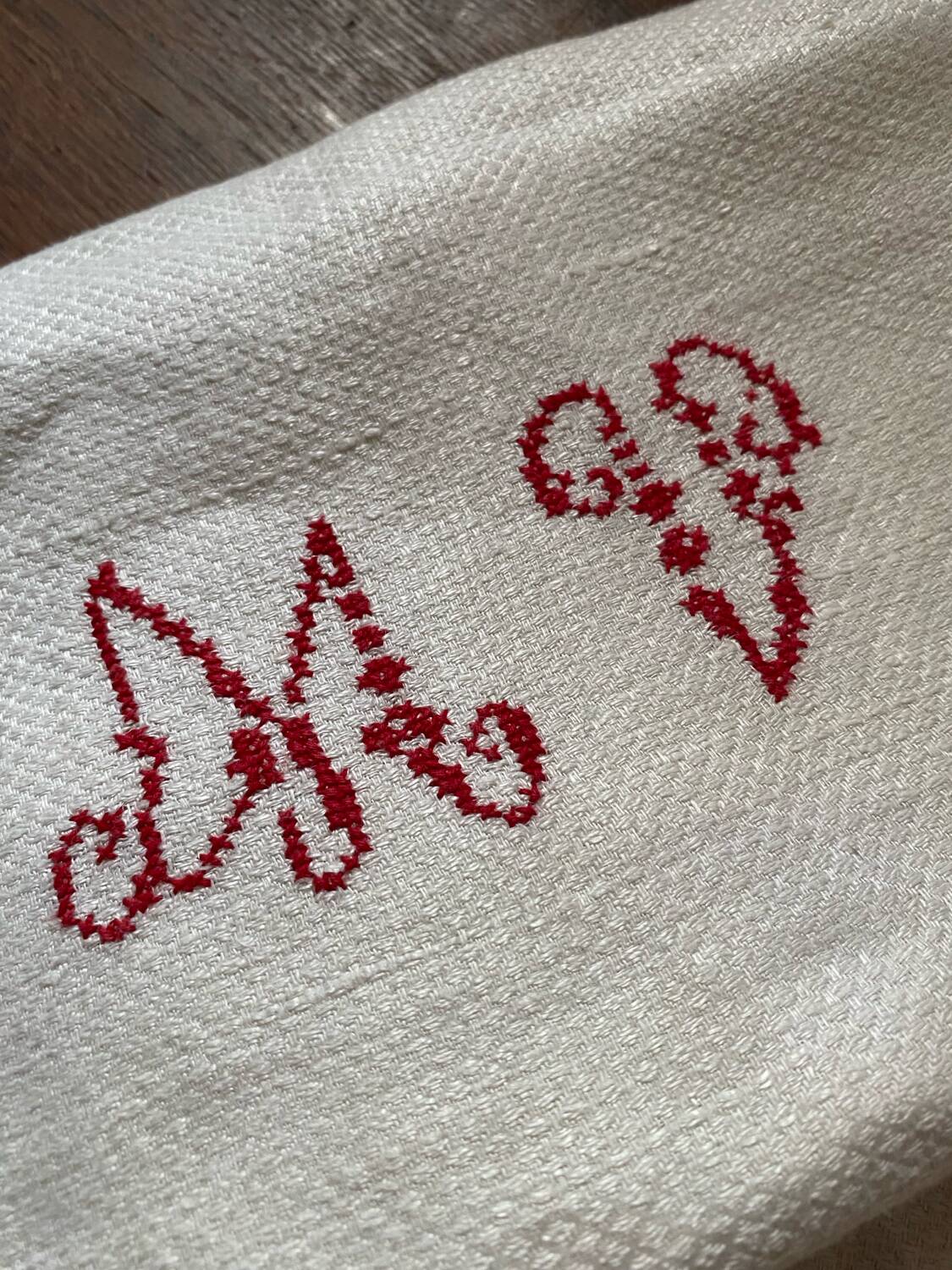 Pair of large cotton and hemp tea towels from the 1930s.
