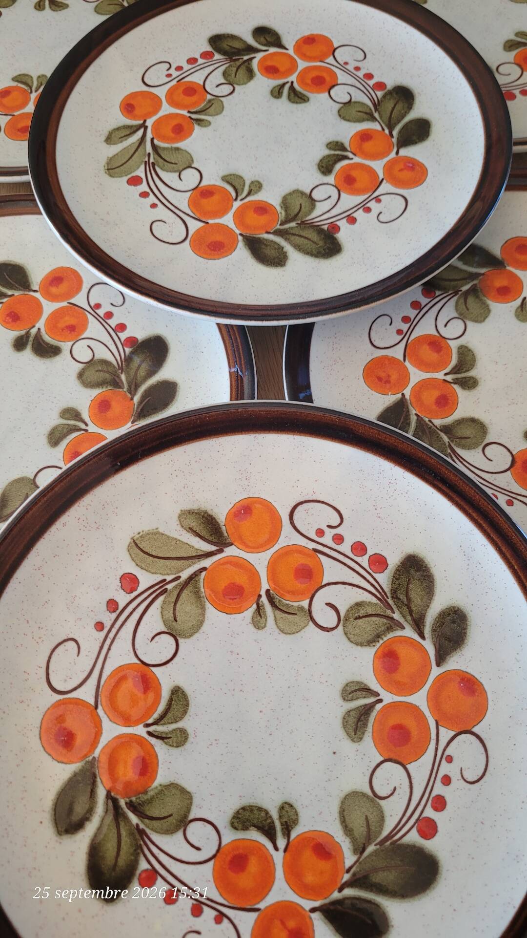 6 vintage dessert plates