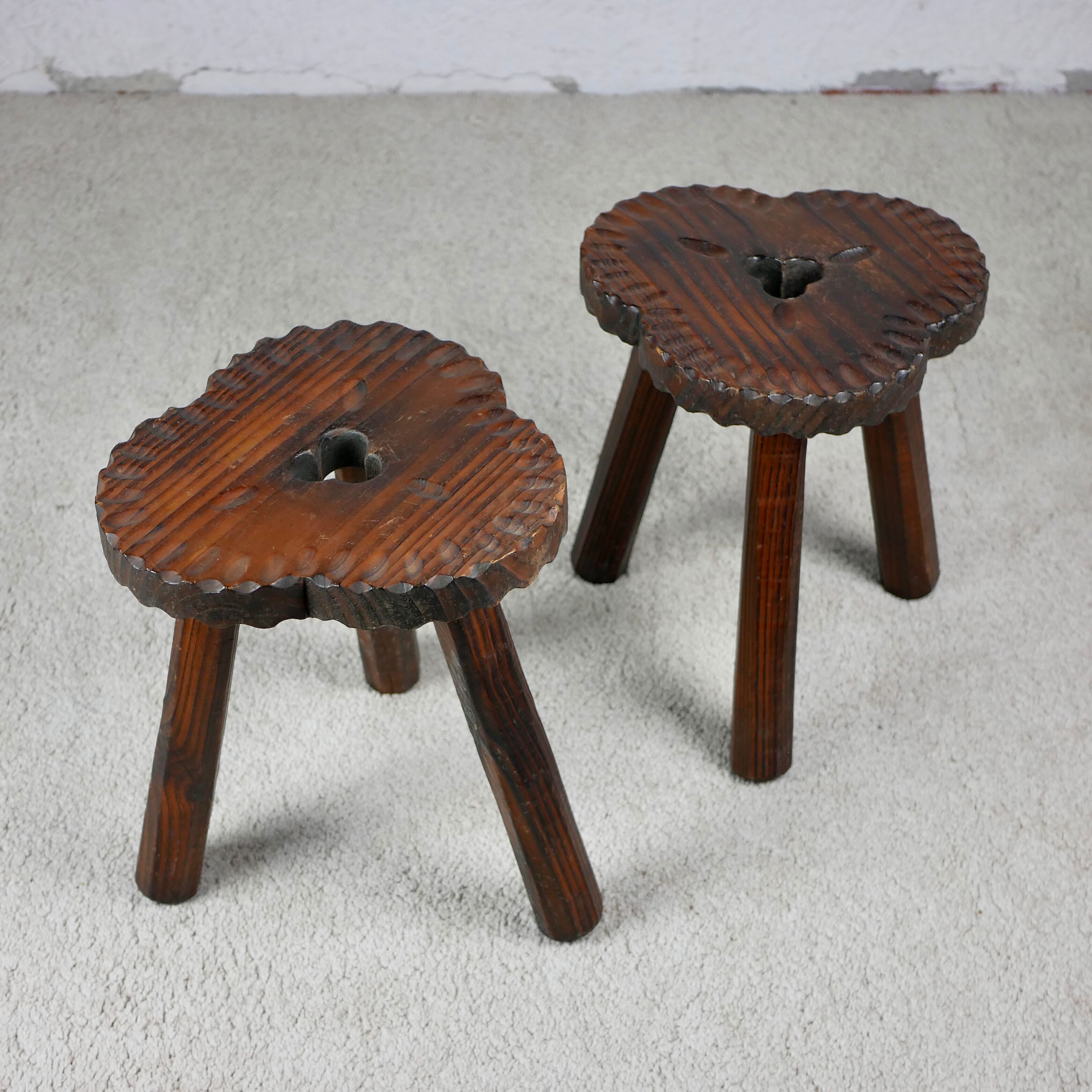 Paire de tabourets en bois, art populaire espagnol