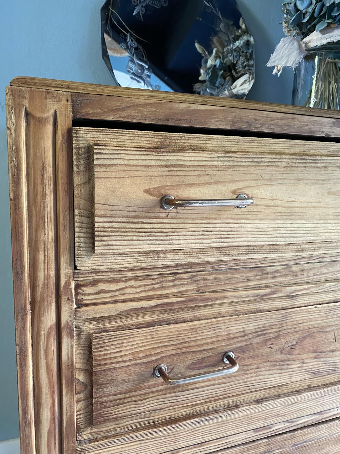 Commode vintage