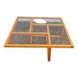 Table basse carrée moderniste en bois et verre