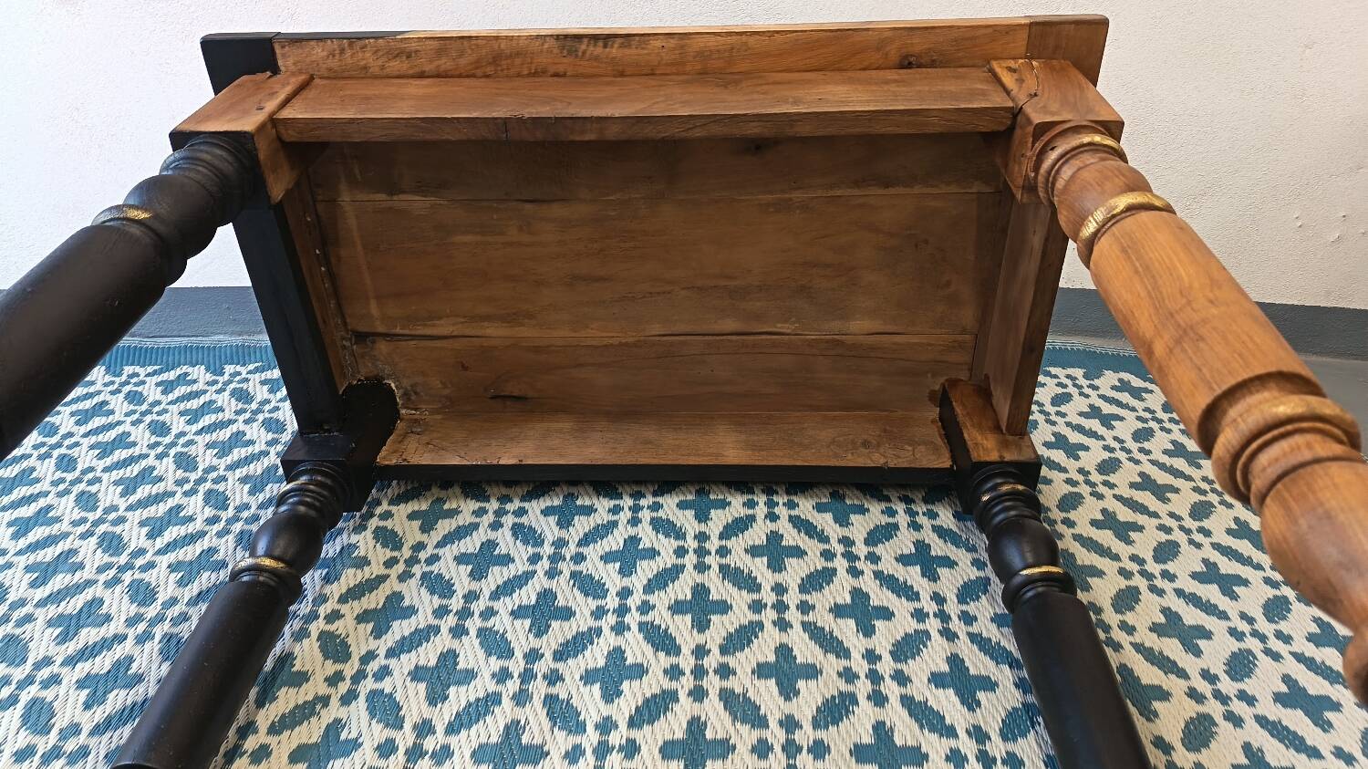 Bistro table
