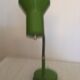 Lampe de table articulée flexible couleur vert olive métal chromé vintage.