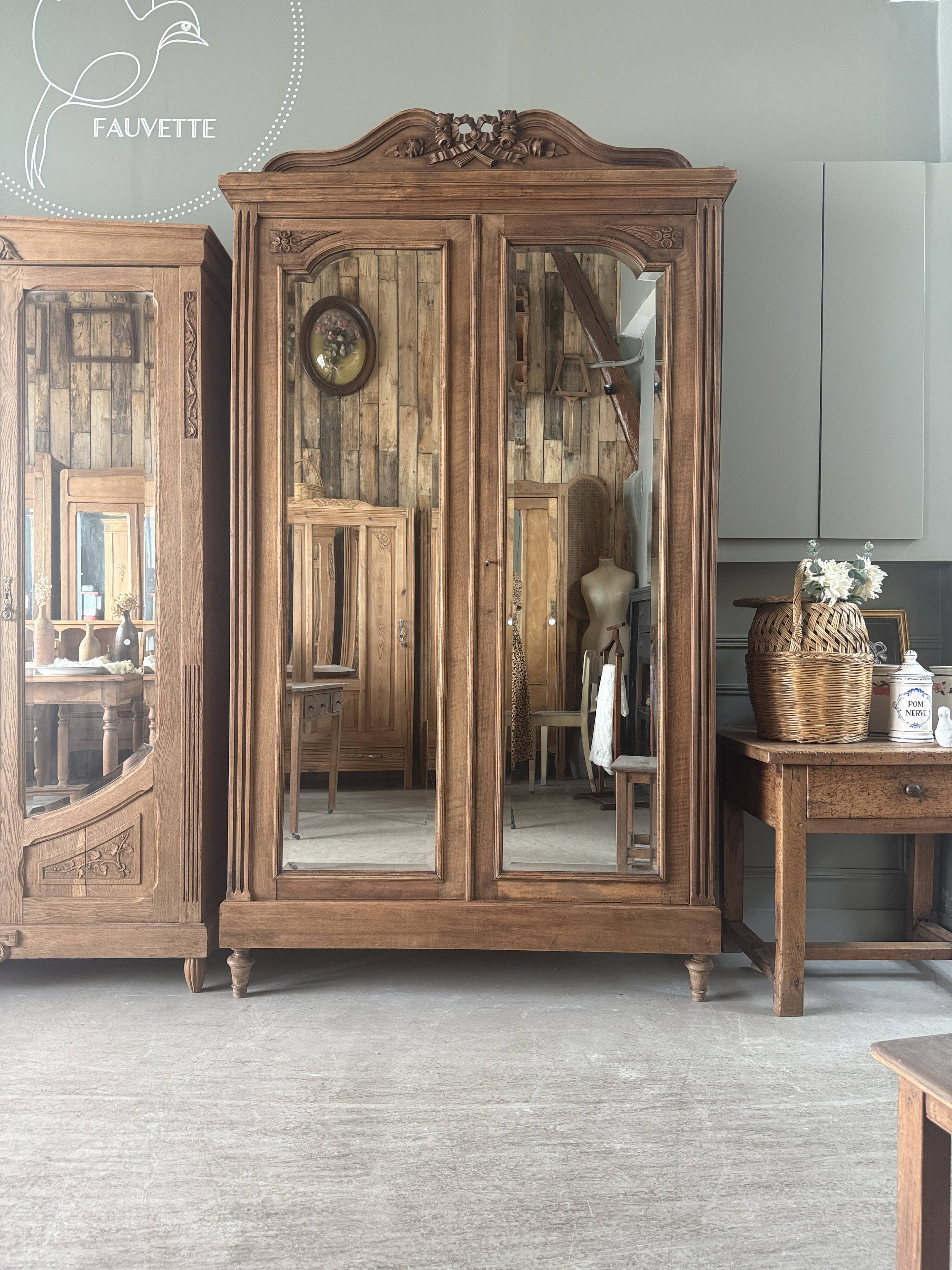 Grande armoire à glace ancienne (rénovée)