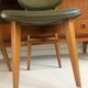 Lot de deux chaises vintage skai vert kaki